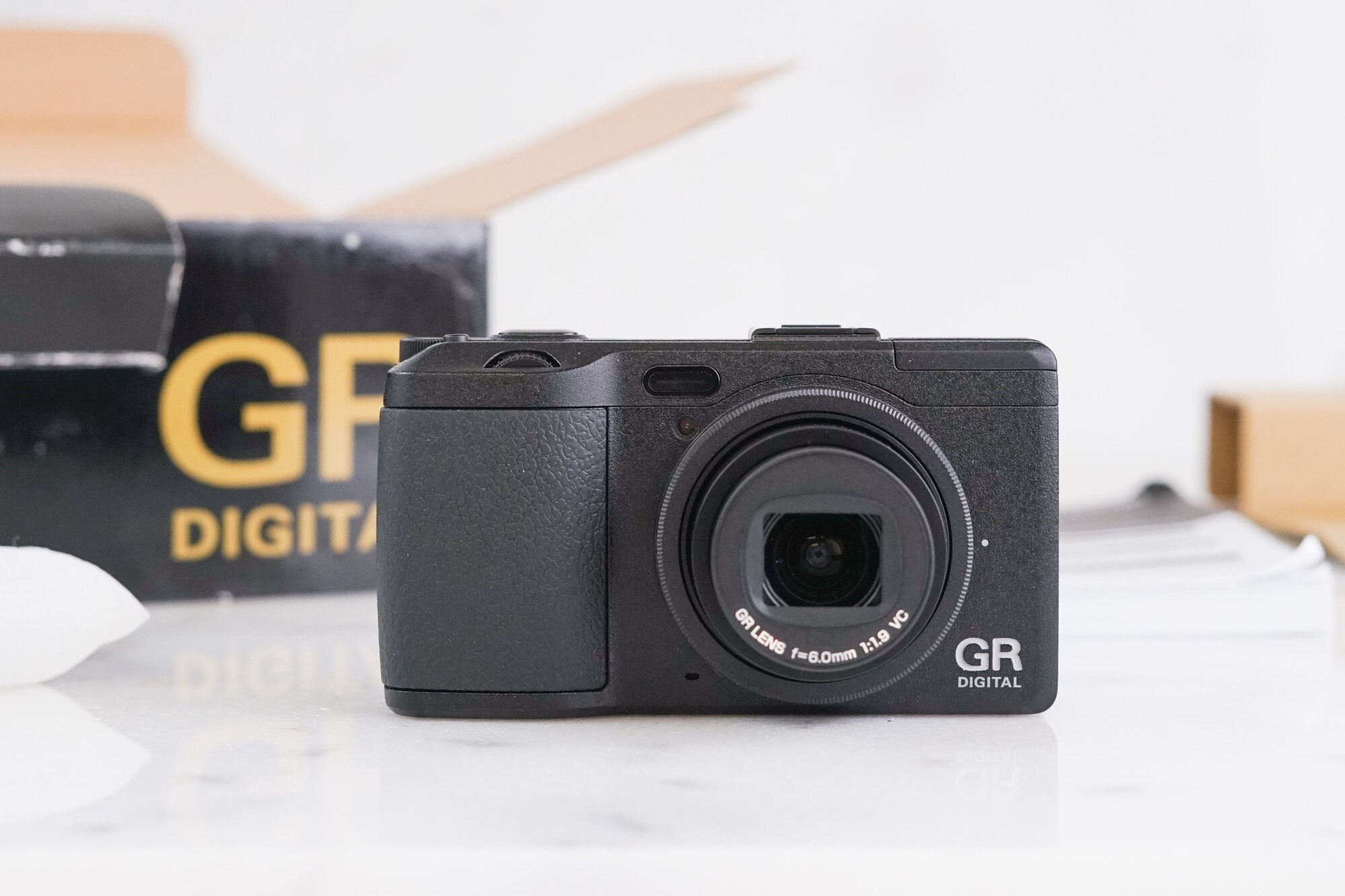 Ricoh GR Digital IV (GRDIV) 10 MP Compact Premium Digital Camera